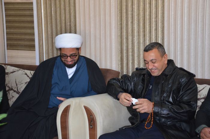زيارة قائد شرطة بابل اللواء الحقوقي علي كوه الزغيبي الى مزار العلوية شريفة بنت الإمام الحسن المجتبى (عليهما السلام) ولقائة بأمين المزار.