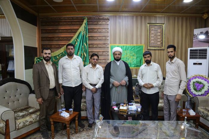 استقبل الامين الخاص لمرقد العلوية الطاهرة شريفة بنت الحسن (ع) سماحة الشيخ رؤوف الفتلاوي (دام توفيقه) موظفي المرقد الطاهر لتبادل تهاني عيد الفطر المبار