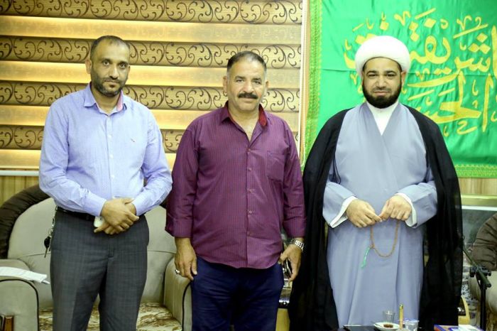 الامين الخاص للمرقد الشريف يستقبل المتبرع ببناء الصحيات الجديدة .