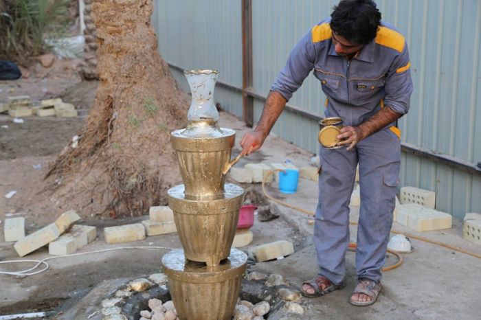 تشجير جميع شوارع وأروقّة المرقد الشريف بمختلف أنواع الشتلات