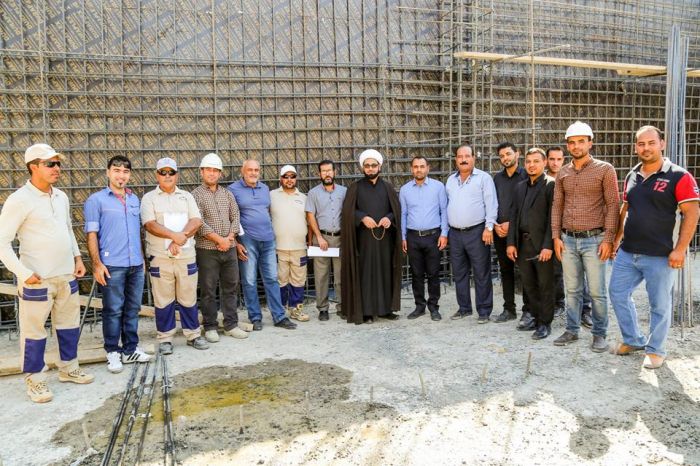تم بحمد الله تبارك وتعالى تسليح جدران وأعمدة السرداب الجديد