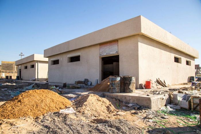 يتواصل العمل في بناية الصحيات الخارجية