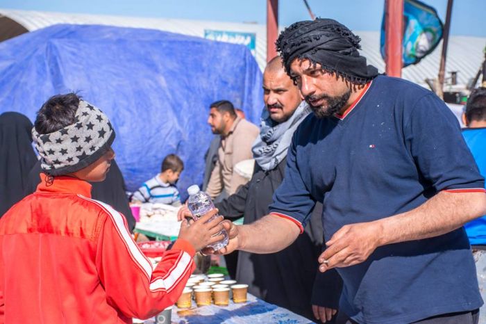 تستمر المواكب الحسينية بخدمة زائري طبيبة المعلولين وسيدة الشفاء العلوية الطاهرة السَيَّدة شَريفة بنت الإمامُ الحَسن المجتبى(عليهما السلام)