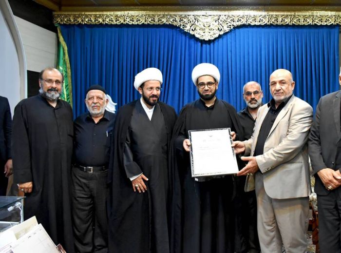 مؤسسة القليل خير من الحرمان الخيرية تكرم الامانة الخاصة لمرقد العلوية الشريفة بنت الامام الحسن (ع)