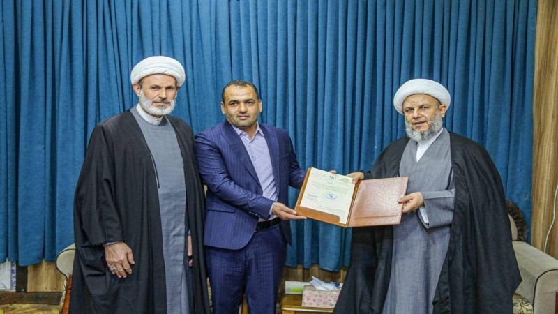 المهندس مناضل علي حسن امينا للمرقد الشريف خلفاً للشيخ عبد الساده الجابري