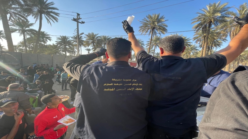 بركات كريم آل محمد في خدمة زائرين مرقد السيد العابد(ع)