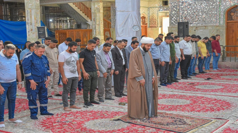 الْأَمَانَة الْخَاصَّة للمرقد الشَّرِيف تُقِيم صَلَاةِ الْعِيدِ الْمُبَارَكَة.