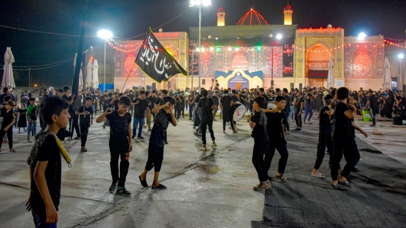 مواكب العزاء تدخل حرم شهيدة ركب السبايا مولاتنا السيدة الشريفة (ع)