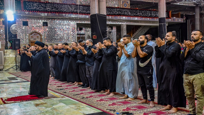 قيمت صلاة الجماعة العبادية في حرم العلوية الطاهرة السيدة الشريفة بنت الإمام الحسن المجتبى