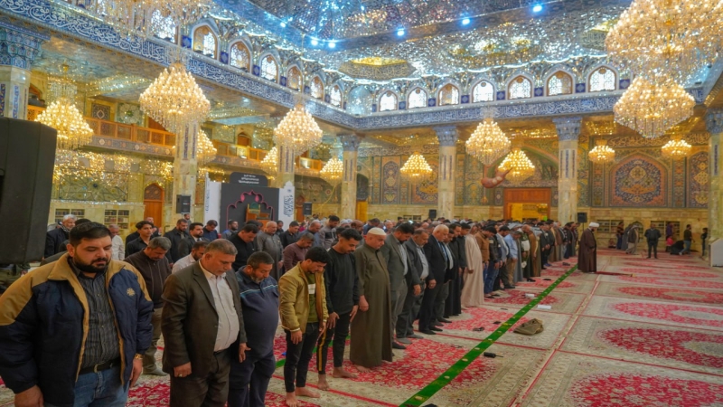 صلاة الجماعة العبادية في حرم السيدة الشريفة بنت الامام الحسن المجتبى(عليهما السلام)