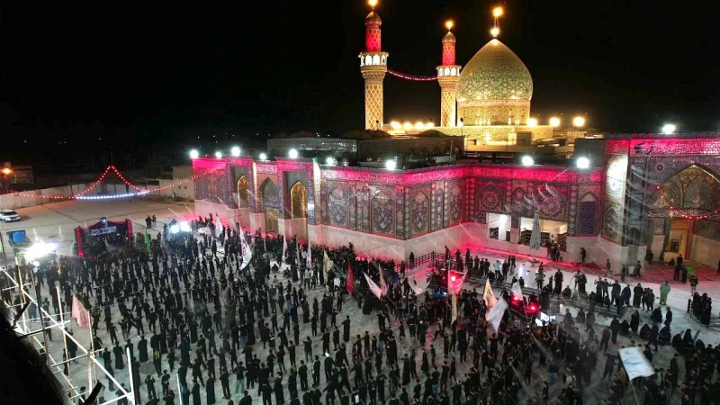 مشاهدُ الوفاء تتجدد مع استمرار توافد المواكب إلى مرقد العلوية الشريفة، في ذكرى شهادتها، وسط أجواءٍ يسودها الدعاء والخشوع