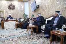 وفد عشائري من محافظة كربلاء يزور مرقد العلوية شريفة بنت الامام الحسن (ع).