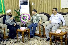أستقبلَ الأمين الخاص لمَرقد العلويَّة السيَّدة شريفة بنت الإمام الحسن المجتبى (عَليهما السلام )  مدير بلدية الكفل