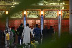 ( يَا أَيُّهَا الَّذِينَ آمَنُوا اتَّقُوا اللَّهَ وَابْتَغُوا إِلَيْهِ الْوَسِيلَةَ )