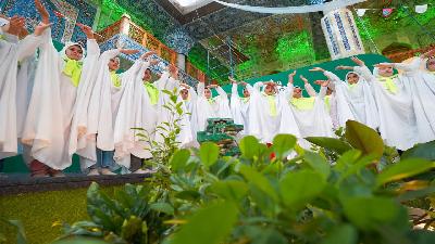 الأمانة الخاصة لمزار الشريفة فاطمة بنت الامام الحسن (ع) تقيم احتفالاً ببلوغهن سن التكليف الشرعي