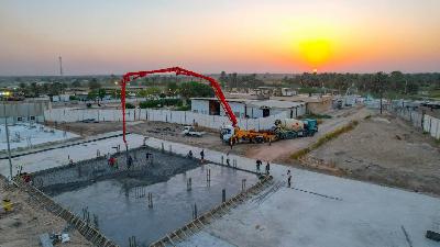 الكوادر الهندسية والفنية تواصل النهار بالليل لأكمال مشروع أواوين المرقد الشريف