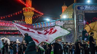 مرقد طبيبة المعلولين ..يستقبل عشرات المواكب الحسينية.