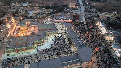 حركة الزائرين في حرم طبيبة المعلولين العلوية الشريفة بنت الامام الحسن المجتبى (عليهما السلام)