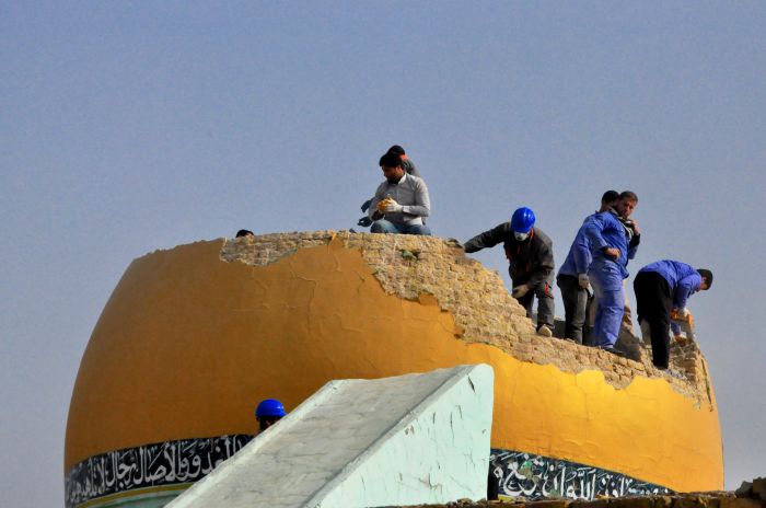 مراحل التوسعة لمزار العلوية شريفة بنت الإمام الحسن(عليهما السلام) من الداخل