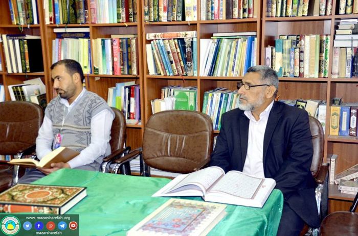 دروس احكام التلاوة تحديداً في التحقيق في صفات الحروف العربية ومخارجها.