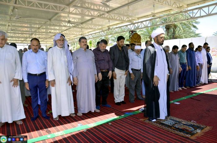 صلاة الجماعة العِبادية في مزار العلوية شريفة بنت الإمامُ الحَسن المُجتبى (عليهما السلام ) بإمامة سماحة الشيخ حامد الجماليَّ (دام توفِقُهُ) .
