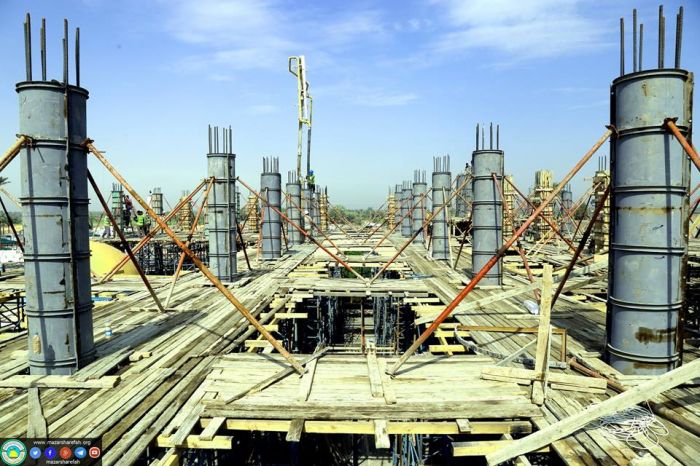 تستمر شركة وهج الرعد العراقيه بأعمالها بصب الأعمدة الرفعة الأخيرة لأعمدة الحرم المطهر/ المقطع (A ) ،