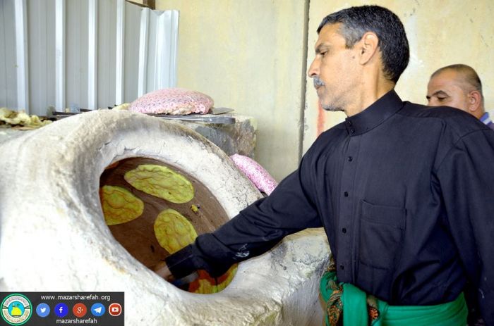 في حَضرت السَيَّدة العَلويَّة شريفة بنت الحسن المجتبى(عليهما السلام) تتسابق القلوب والعقول في خدمتها