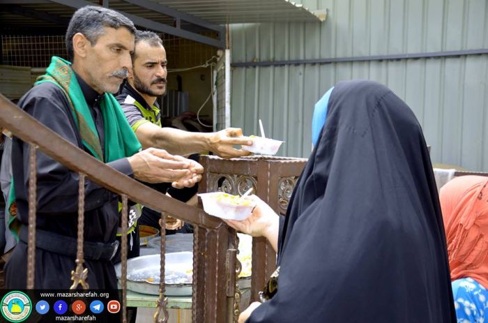 في حَضرت السَيَّدة العَلويَّة شريفة بنت الحسن المجتبى(عليهما السلام) تتسابق القلوب والعقول في خدمتها