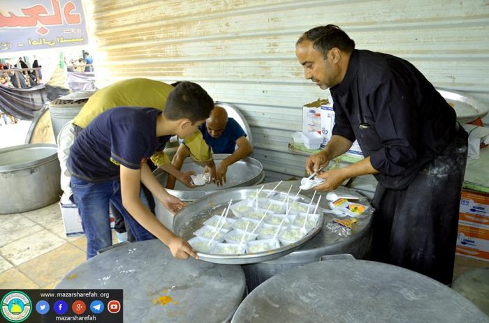 في حَضرت السَيَّدة العَلويَّة شريفة بنت الحسن المجتبى(عليهما السلام) تتسابق القلوب والعقول في خدمتها