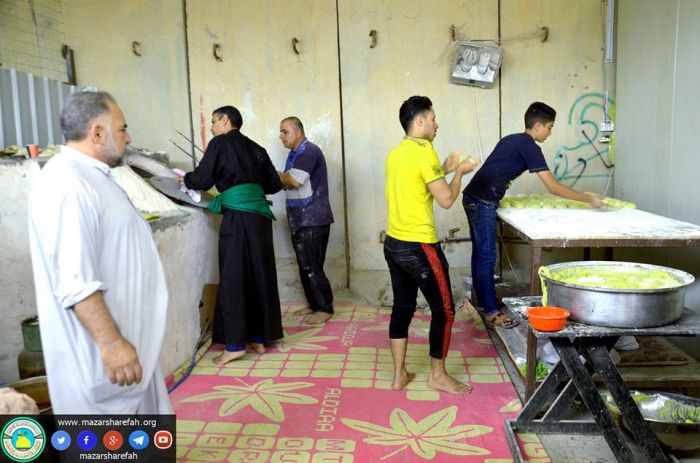 في حَضرت السَيَّدة العَلويَّة شريفة بنت الحسن المجتبى(عليهما السلام) تتسابق القلوب والعقول في خدمتها