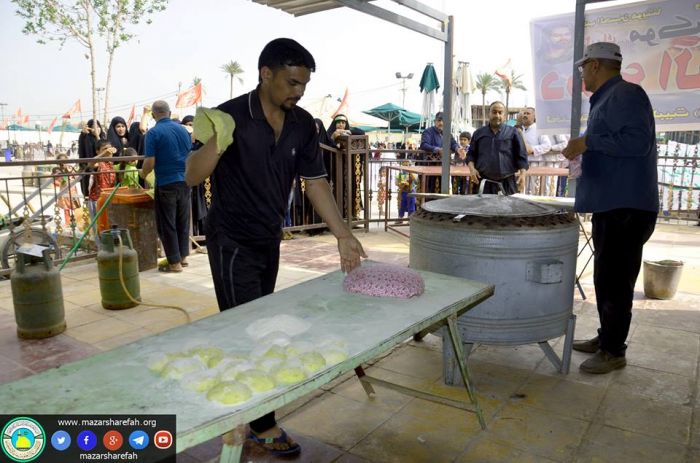 في حَضرت السَيَّدة العَلويَّة شريفة بنت الحسن المجتبى(عليهما السلام) تتسابق القلوب والعقول في خدمتها