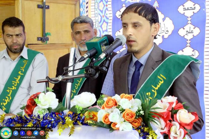 قد تُوِّجَ العباسُ عرشاً صَاعداً .... فوقَ النجومِ متَوَّجٌ وموسَّمُ