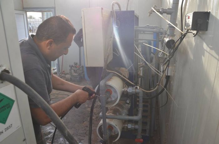 جانب من أعمال شعبة الصيانة في مزار العلوية شريفة بنت الإمام الحسن المجتبى(عليهما السلام)،