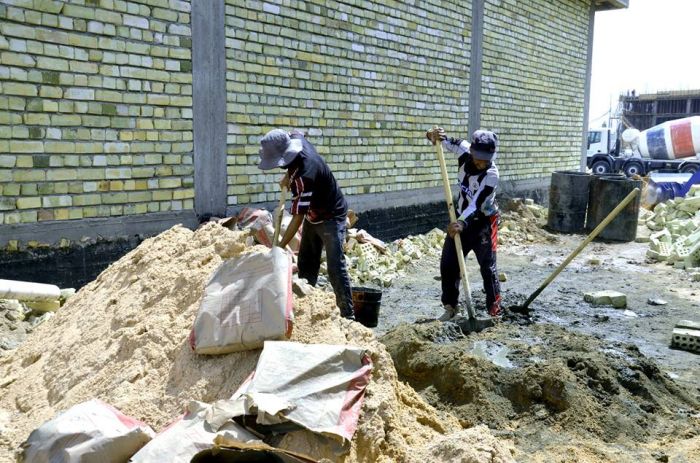 أشرافِ وَمتابعة من قبل دائرة المُهندس المقيم و الشعبة الهندسية التابعة لمزار العَلويَّة شريفة بنت الأمام الحَسن المُجتبى (عليهما السلام).