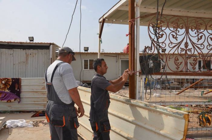 تستمر شعبة الصيانة في اعمالها في مزار العلوية شريفة بنت الإمام الحسن المجتبى(عليهما السلام).