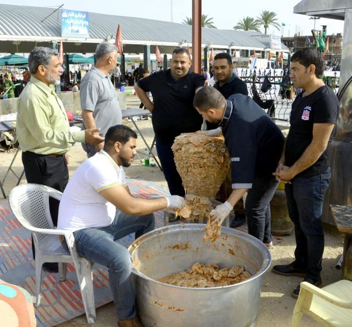 تَستمر وحدة الشعائر والمَواكب الحُسينية في المَزار المُطهر بأستقبال المَواكب القادمة لزيارة السَيَّدة العلويَّة شريفة بنت الإمام الحسن المجتبى (عليهما
