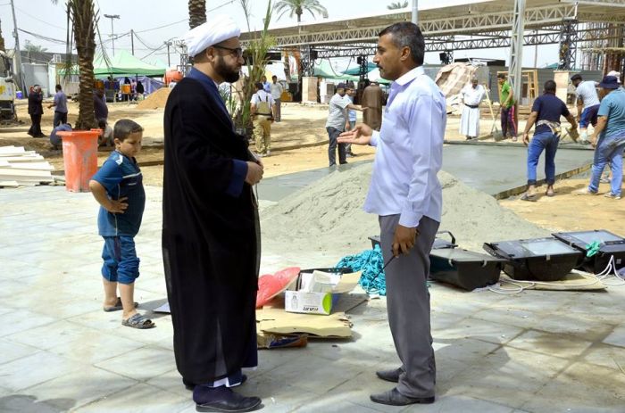 تواصل الشعبة الهندسية والصيانة والزراعة أعمالها ضمن مشروع الإعمار والتوسعة ،حيث تستمر بالأشراف على تطبيق وصب أرضية صحن السيدة الطاهرة ام البنين (عليها