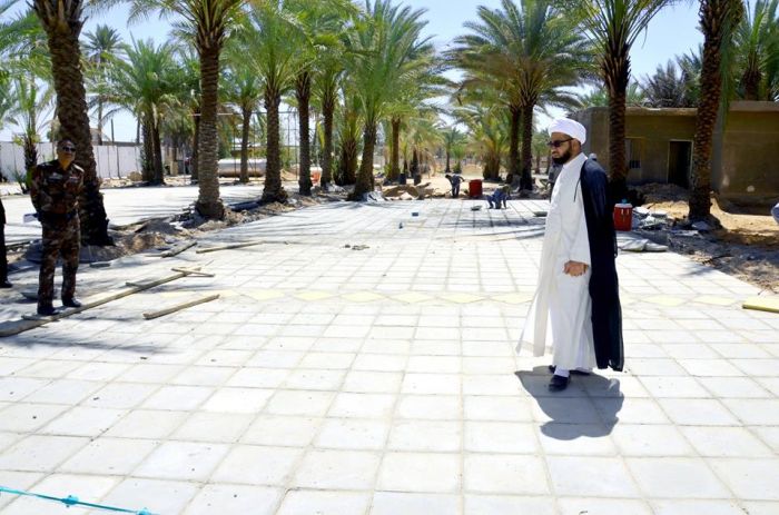 تواصل الشعبة الهندسية والصيانة والزراعة أعمالها ضمن مشروع الإعمار والتوسعة ،حيث تستمر بالأشراف على تطبيق وصب أرضية صحن السيدة الطاهرة ام البنين (عليها