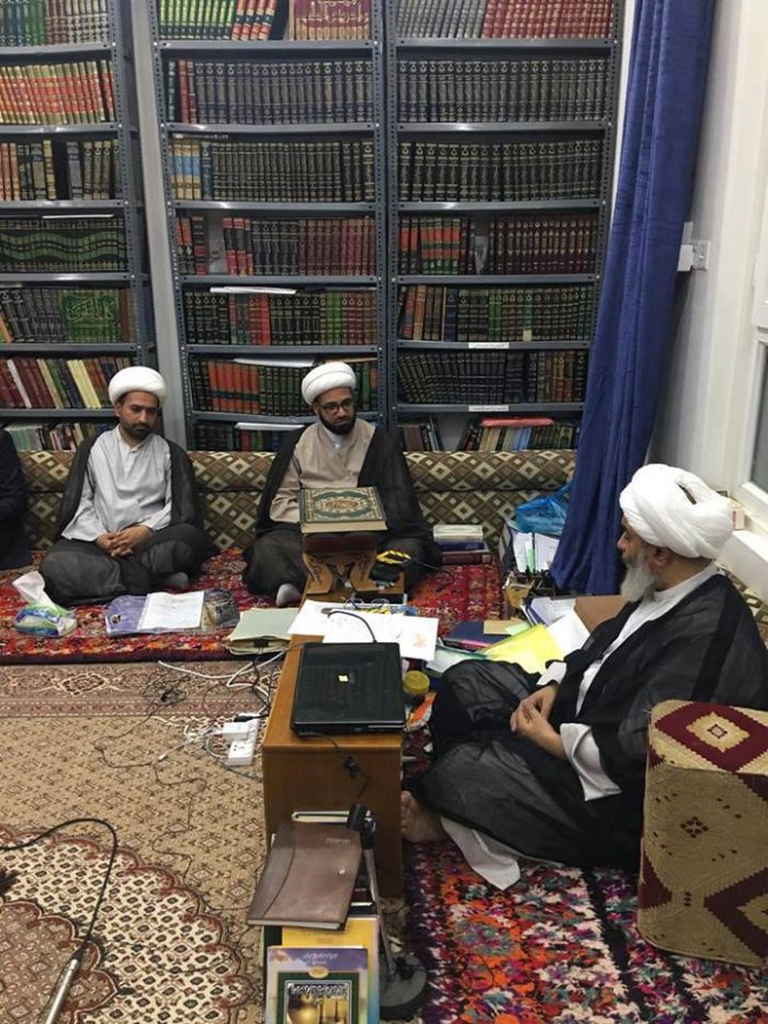 زار وفد من الامانة الخاصة لمرقد العلوية الطاهرة شريفة بنت الامام الحسن المجتبى (عليهما السلام) مكتب سماحة الشيخ محمد السند (دام عزه)