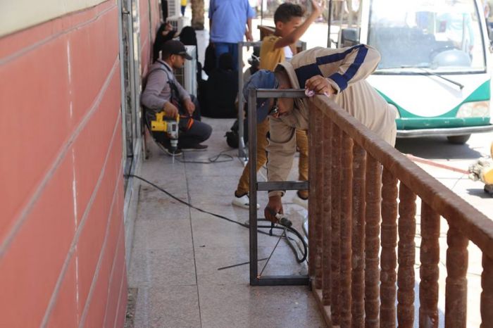 جانب من أعمال شعبة الصيانة في مرقد العلوية شريفة بنت الإمام الحسن المجتبى(عليهما السلام)،