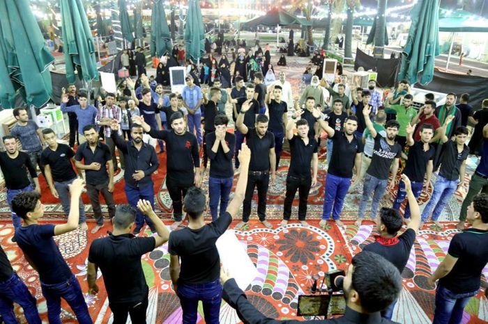 أقامت مجالس العزاء بمناسبة ذكرى هدم قبور أئمة البقيع (ع) ليلة الثامن من شهر شوال في الصحن السيدة أم البنين (سلام الله عليها) .