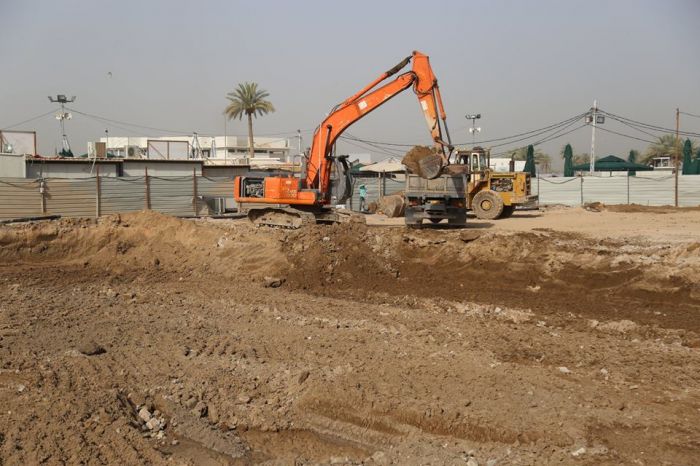 تستمرالكوادر العاملة في المرقد الطاهر بمشروع توسعه المرقد الشريف وتأتي هذه الاعمال ضمن المرحلة الثانية
