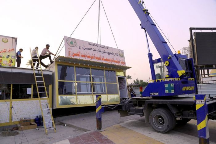 جانب من أعمال شعبة الصيانة في مزار العلوية شريفة بنت الإمام الحسن المجتبى(عليهما السلام)،