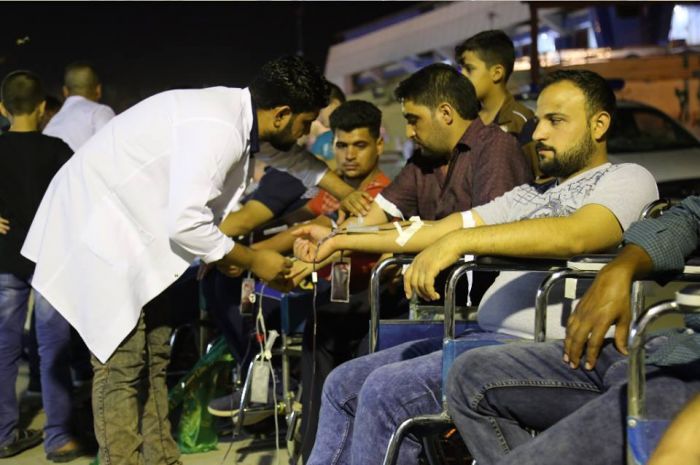 حملةً للتبرع بالدم لجرحى القوات الامنية والحشد الشعبي حيث شهدت الحملة اقبالا واسعا من قبل زائري المرقد الطاهر شعورا منهم بالتضحيات التي يقدمها غيارا ا