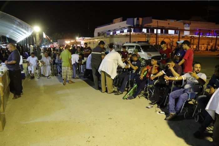 حملةً للتبرع بالدم لجرحى القوات الامنية والحشد الشعبي حيث شهدت الحملة اقبالا واسعا من قبل زائري المرقد الطاهر شعورا منهم بالتضحيات التي يقدمها غيارا ا