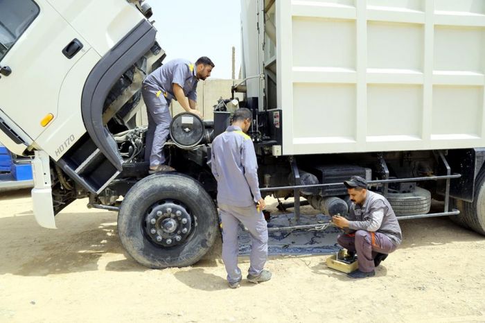 تقرير مصور عن الاعمال اليوميه المعتاده لتصليح عدد من الاليات و التي يقوم بها كادر شعبة الاليات