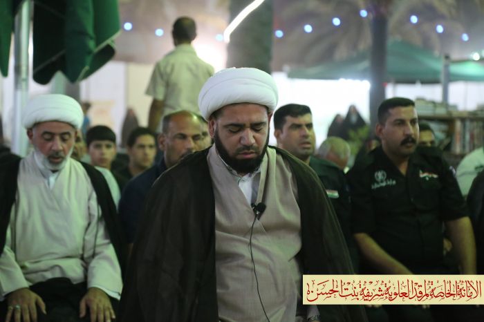 أُقِيمت صلاة الجماعة العِبادية في الصحن الشريف لمرقد العلوية شريفة بنت الإمامُ الحَسن المُجتبى (عليهما السلام )