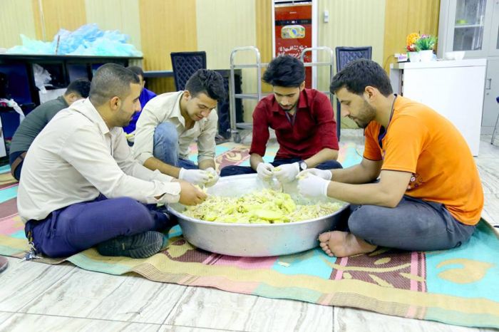 كريم آل محمد الإمام السَّبط الحَسن المجتبى (سلامُ الله تعالى عَليه) يستضيف زائرين أبنته السيدة المظلومة : شريفة (سلامُ الله عليها)