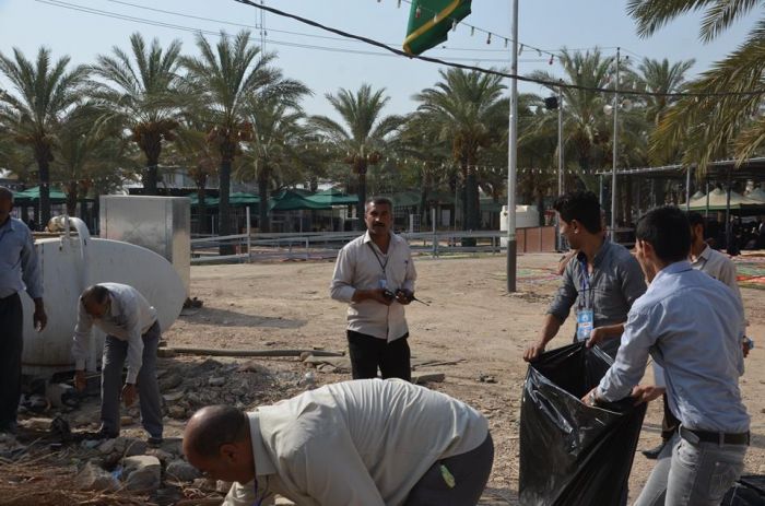متطوعي شباب ابي غرق يواصلون العمل في مرقد العلوية شريفة بنت الإمام الحسن (ع)