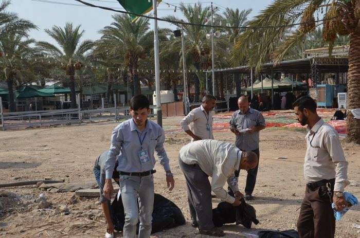 متطوعي شباب ابي غرق يواصلون العمل في مرقد العلوية شريفة بنت الإمام الحسن (ع)